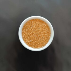 Cukier trzcinowy – naturalny słodzik z trzciny cukrowej