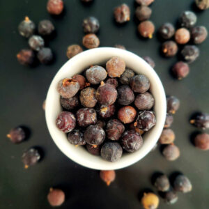 Jałowiec – całe owoce suszone