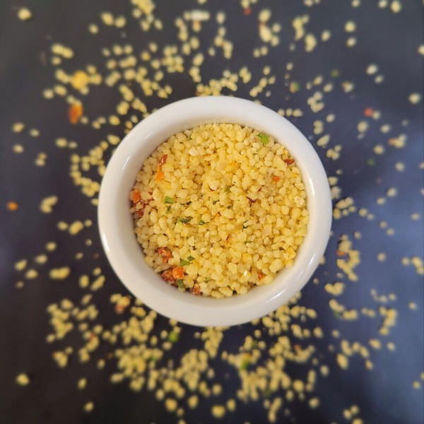 Kuskus orientalny z warzywami i przyprawami